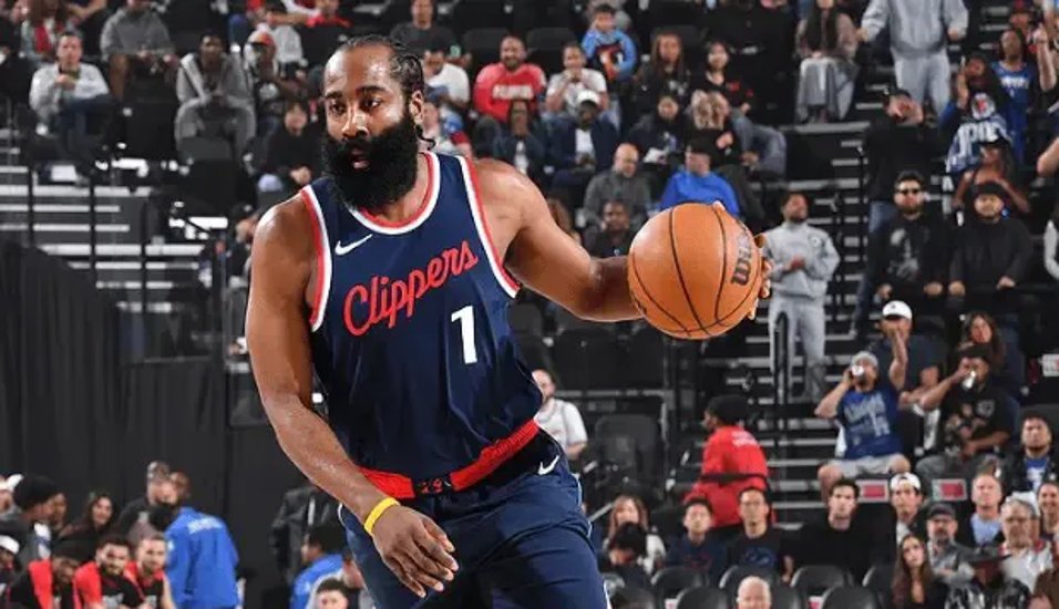 快船击败国王,继续领跑西区 快船击败国王,继续领跑西区