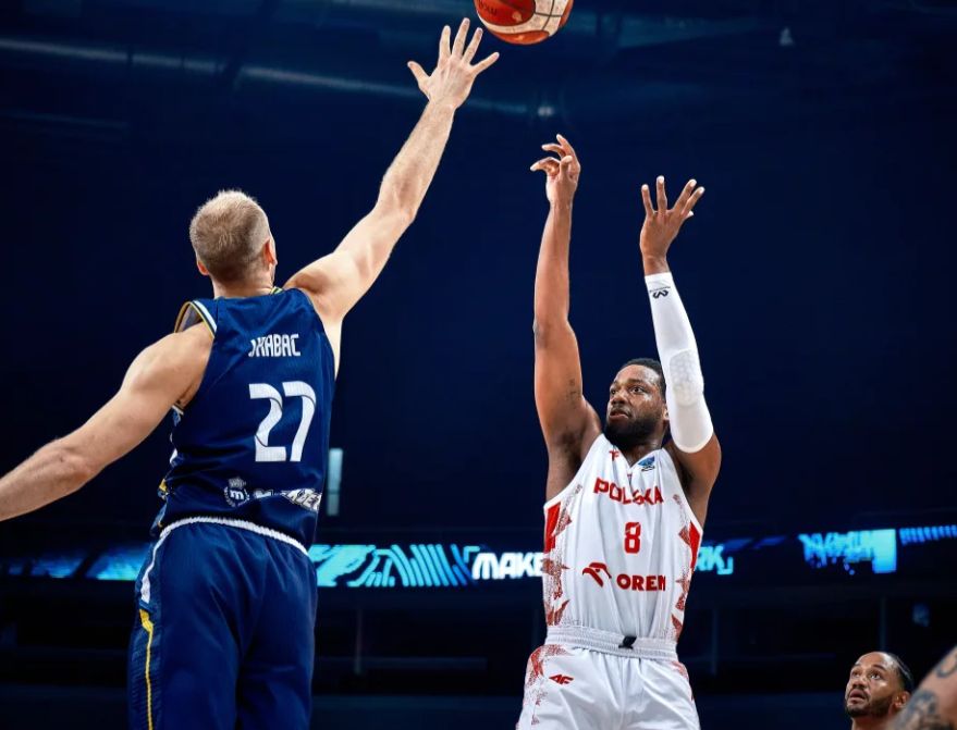 日本男篮强势法国男篮，阿德巴约关键制胜