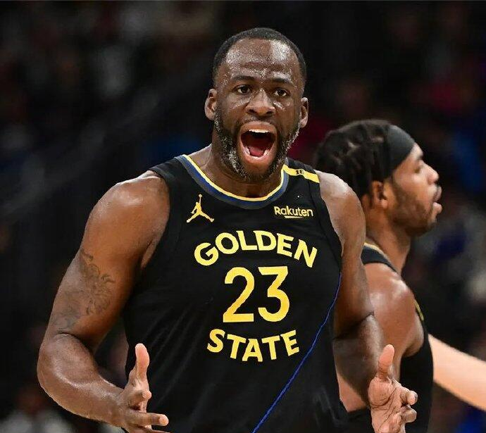 爵士队球员整装待发信心百倍准备大战的简单介绍