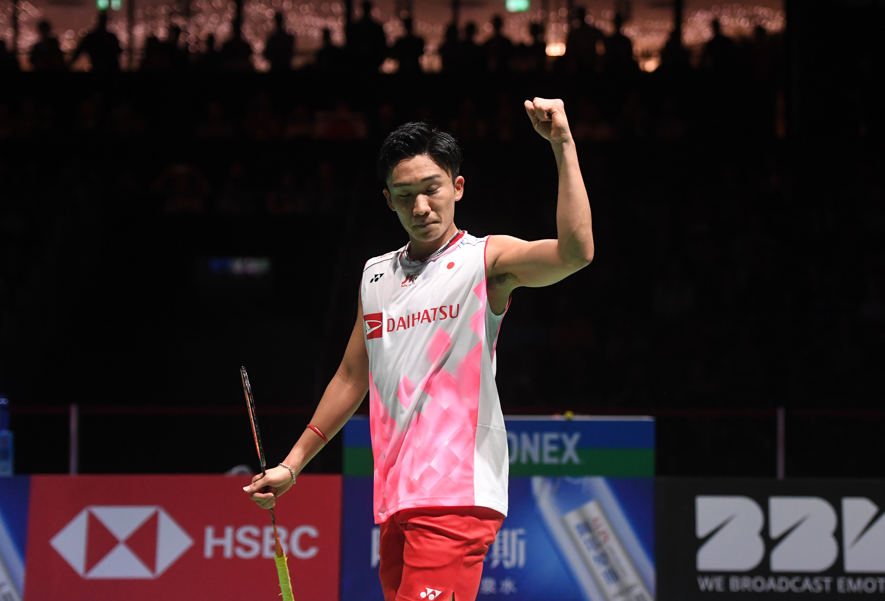 中国羽毛球队血洗泰国羽毛球队，桃田贤斗高光表现